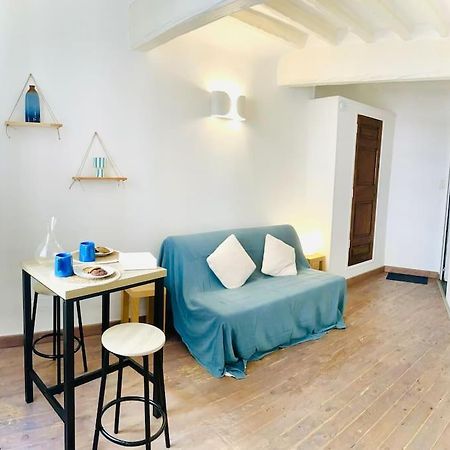 Апартаменты Studio Le Mediterraneen Экс-ан-Прованс Экстерьер фото